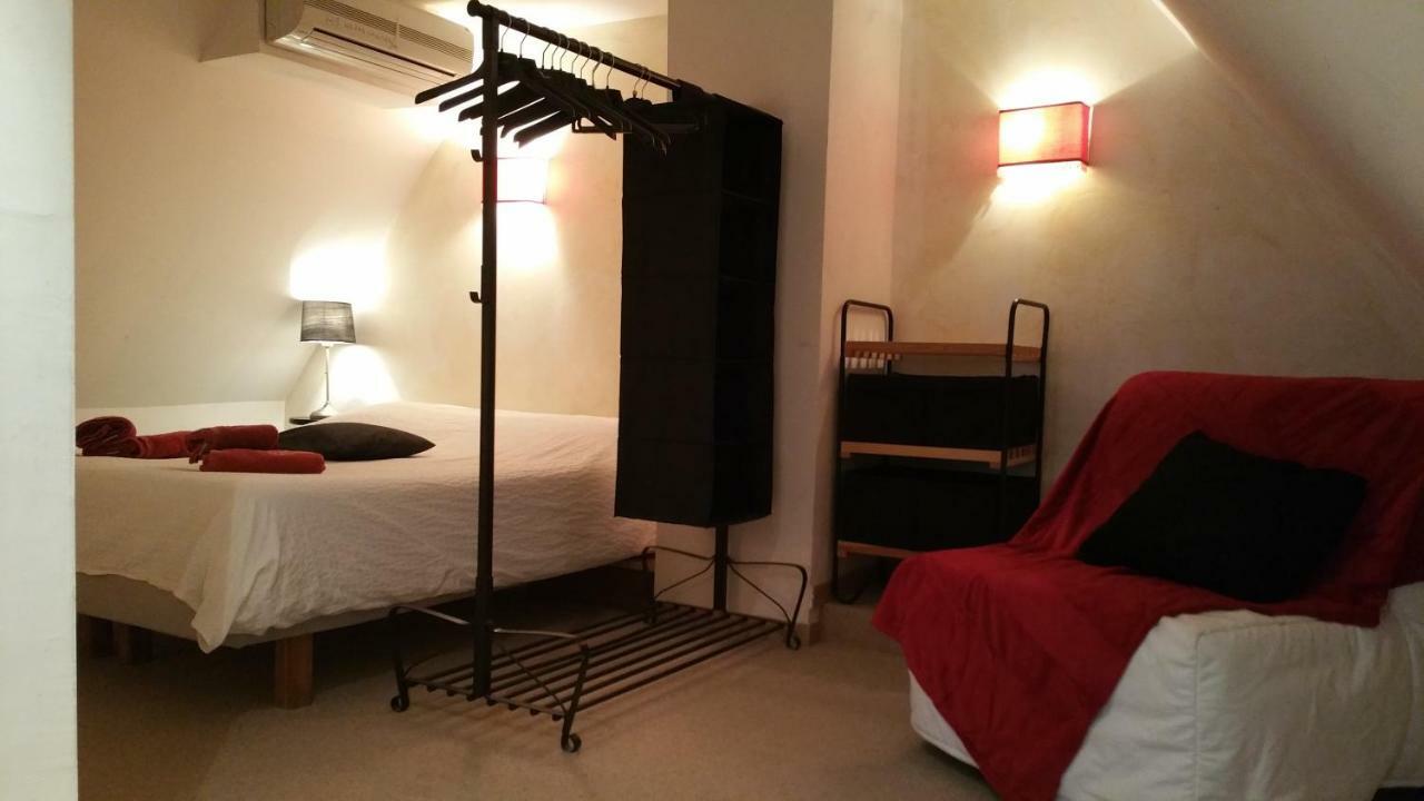 أوبيرني Chambres Touristiques La Cour Des Hotes المظهر الخارجي الصورة